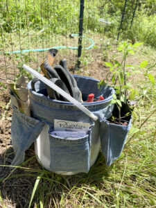 DIY: Bucket Caddy
